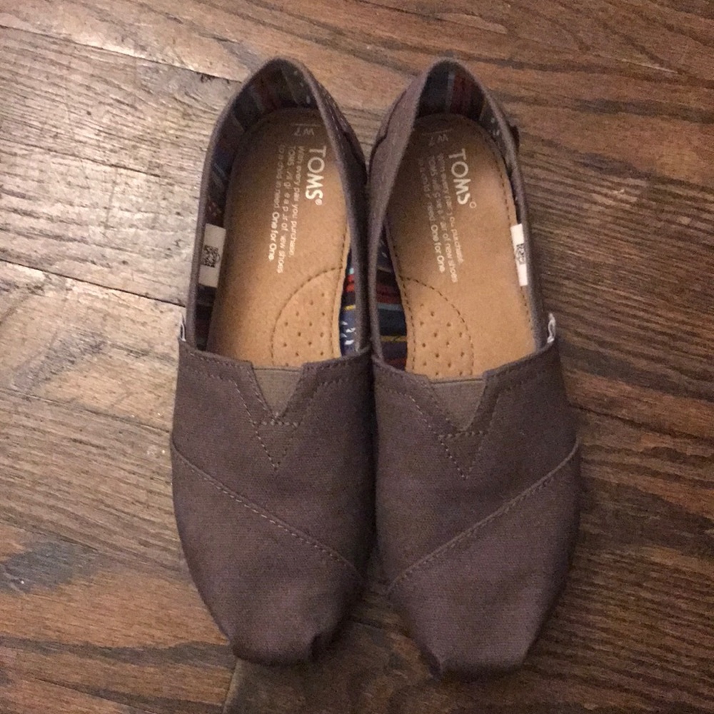 Gray Toms Classic Canvas Alpargatas